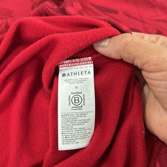 ATHLETA V NECK SHIRT SIZE M .OVER SIZE - Picture 9 of 10